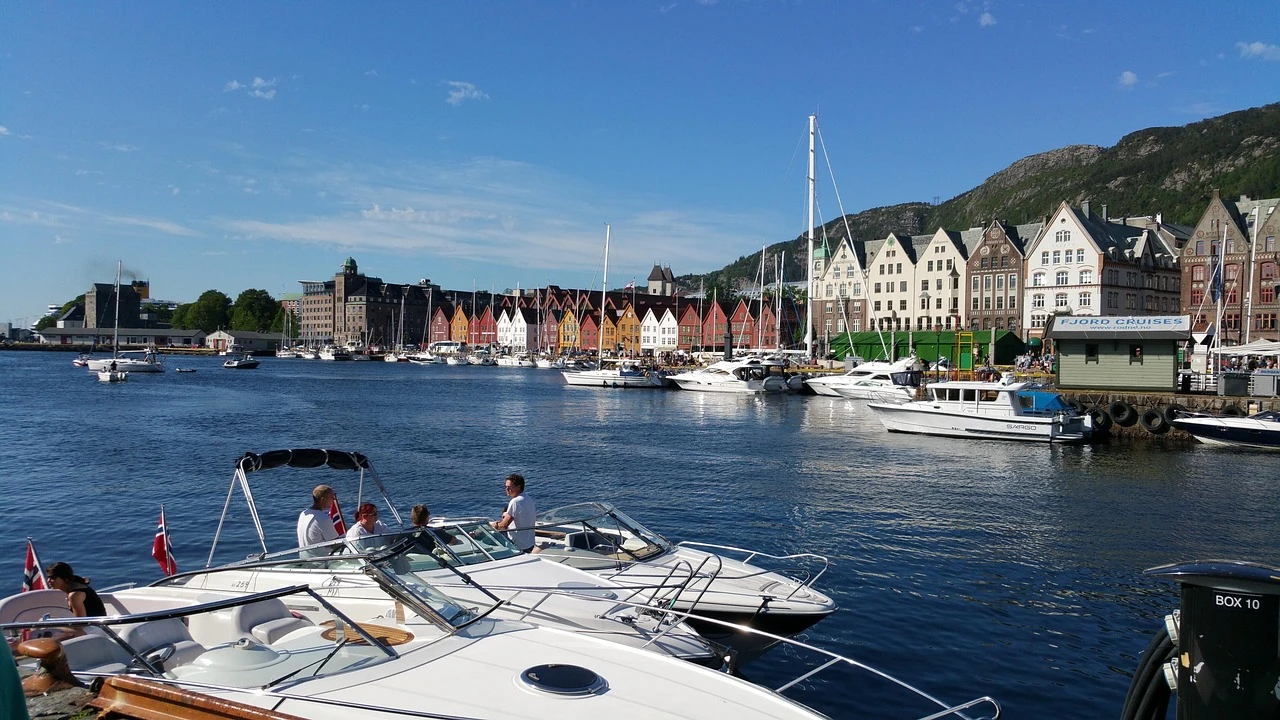 Family car rental Bergen, Norway 7 seater for fjord road trip
